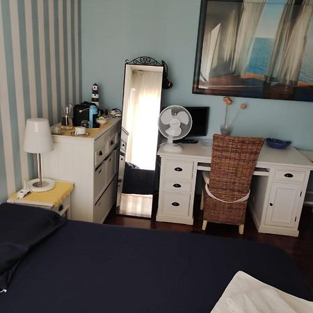 Camera Matrimoniale Privata Hotel Udine Bagian luar foto